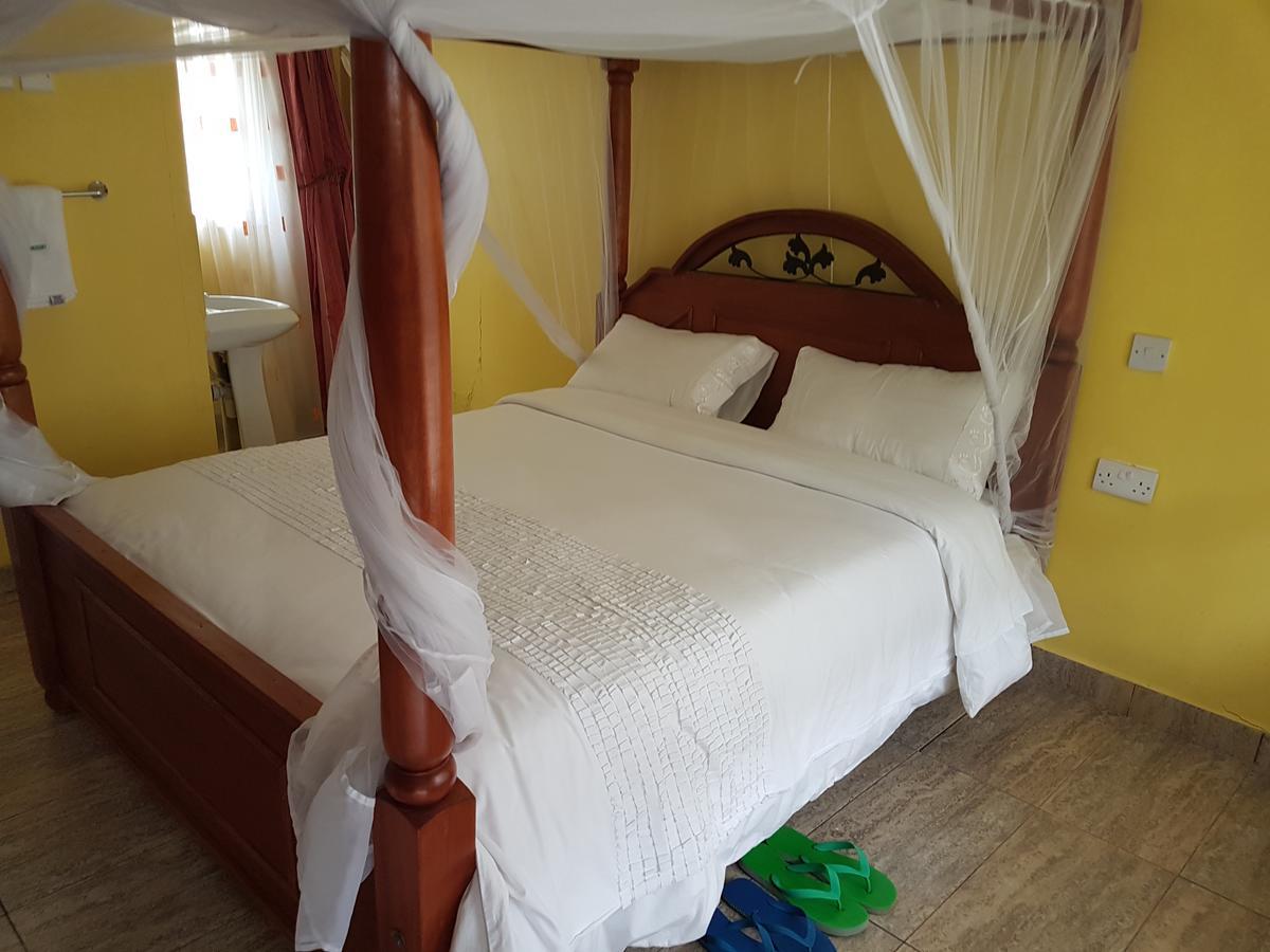 Hippo Safaris Resort Найваша Екстер'єр фото