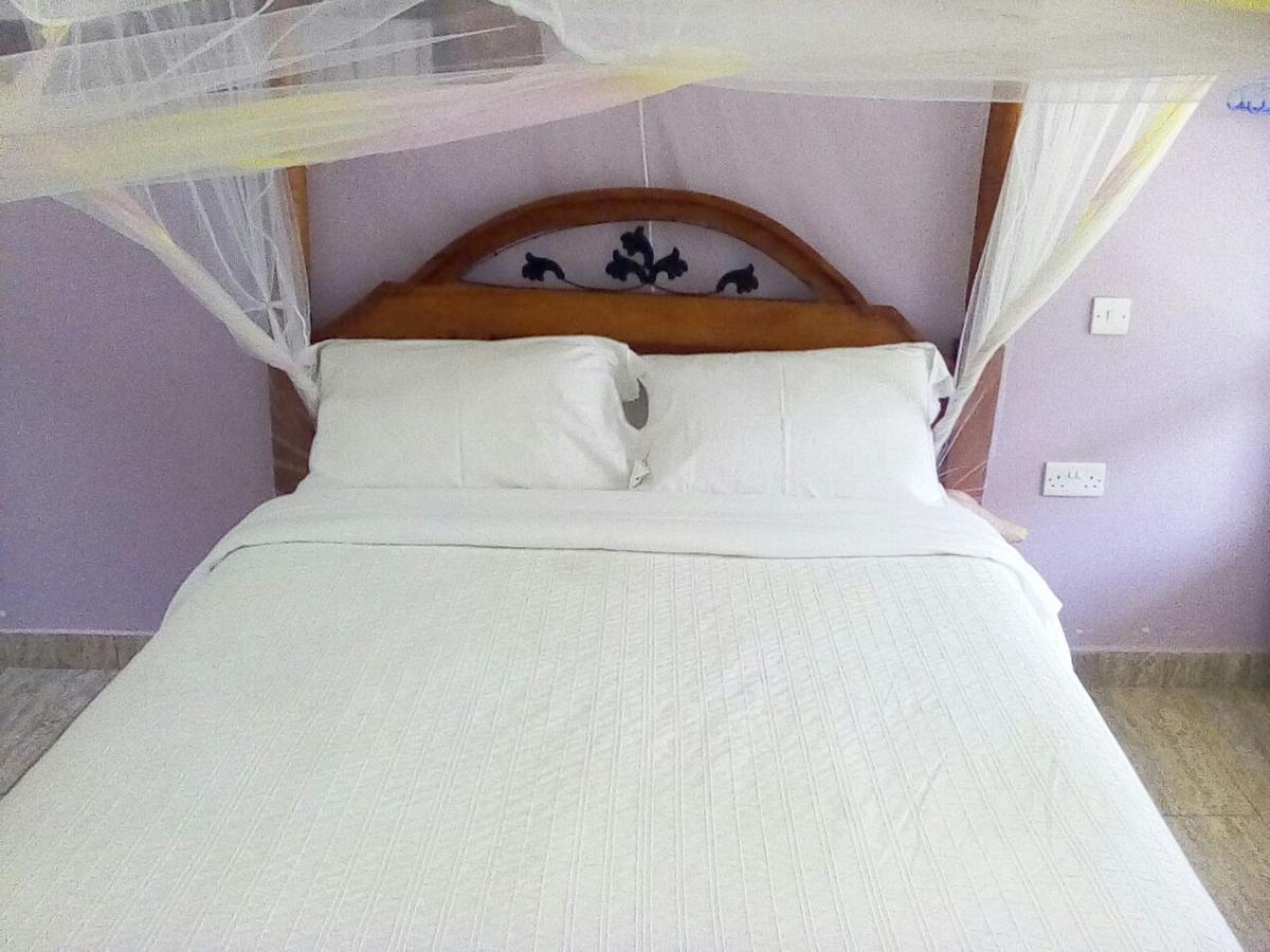 Hippo Safaris Resort Найваша Екстер'єр фото