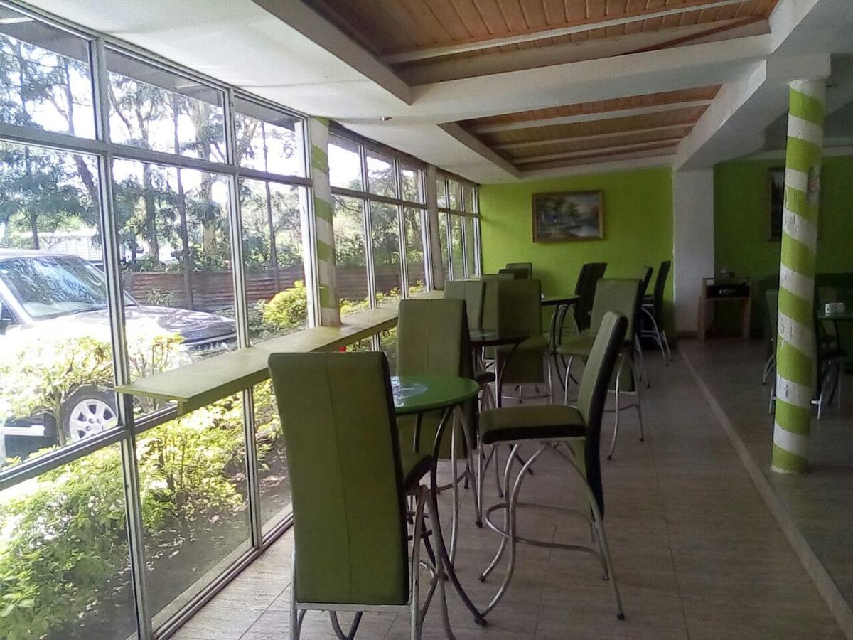 Hippo Safaris Resort Найваша Екстер'єр фото